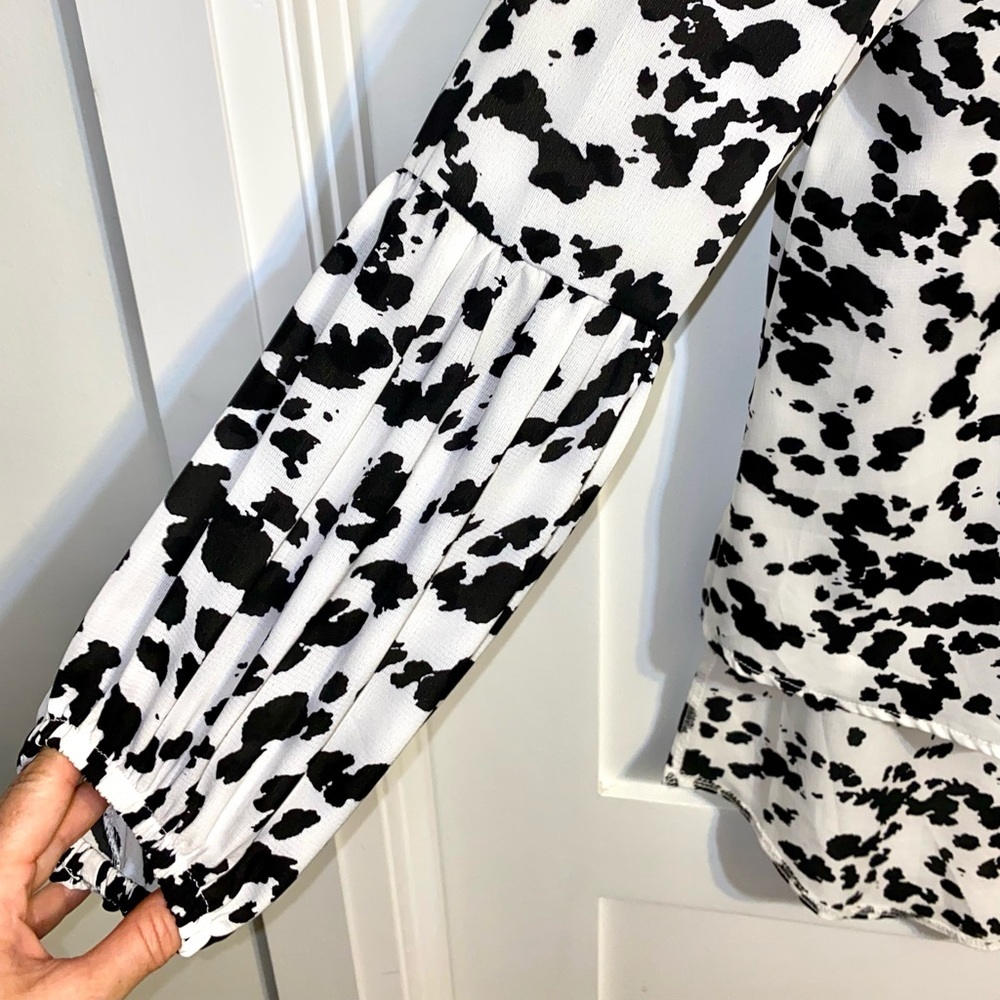🔆 Host Pick - Black White High-Low Blouse - Picture 13 of 15